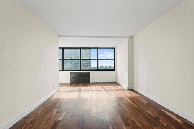 Building Photo - 7004 JFK Blvd E