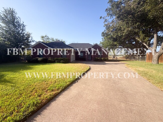 Building Photo - 163 Highland Dr