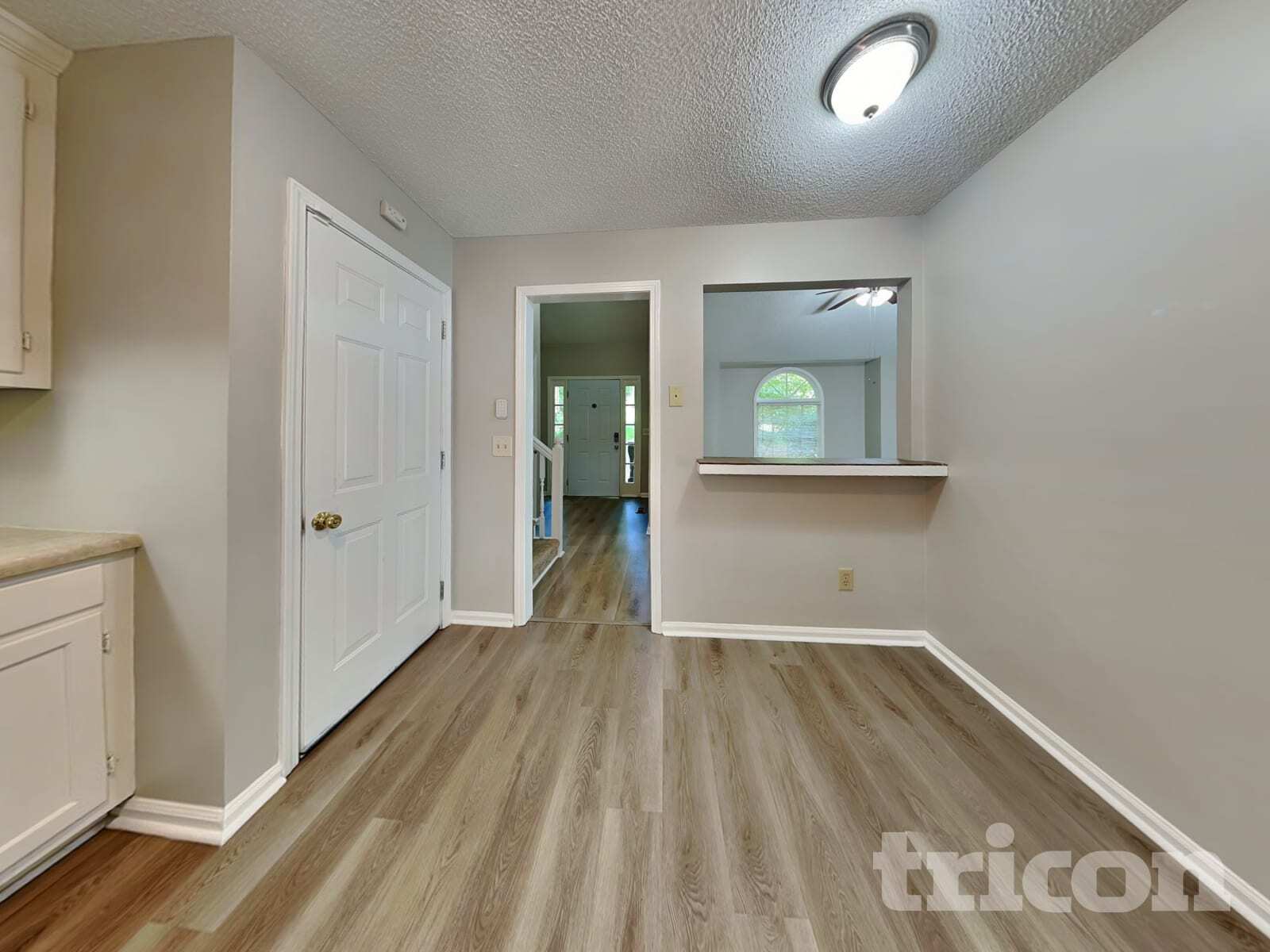 Building Photo - 5450 Bridle Dr