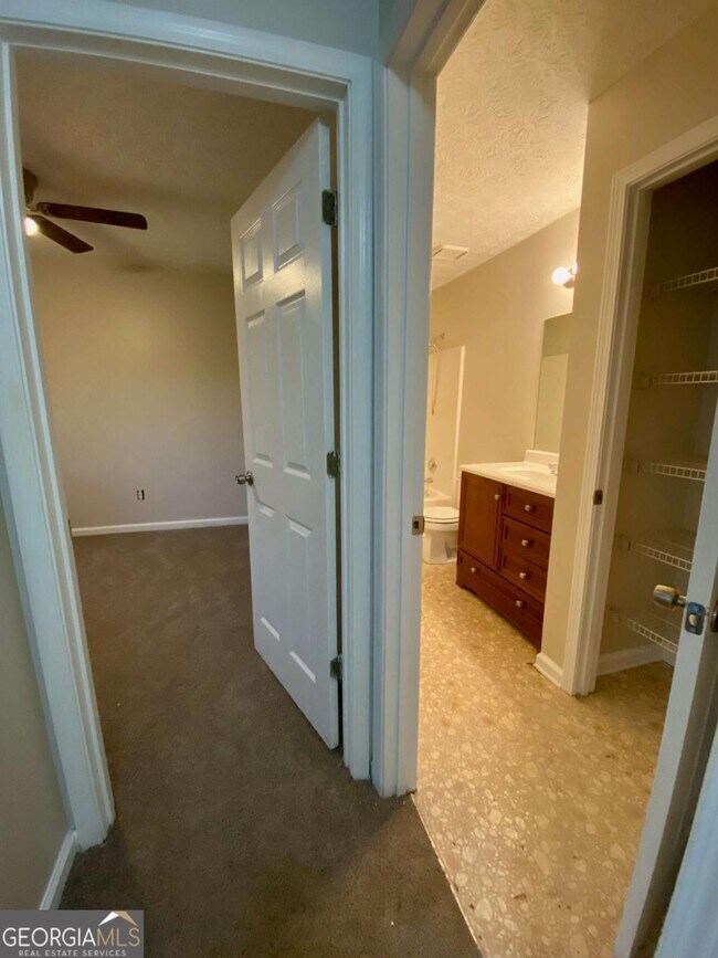 Building Photo - 3543 Sweetgum Ln