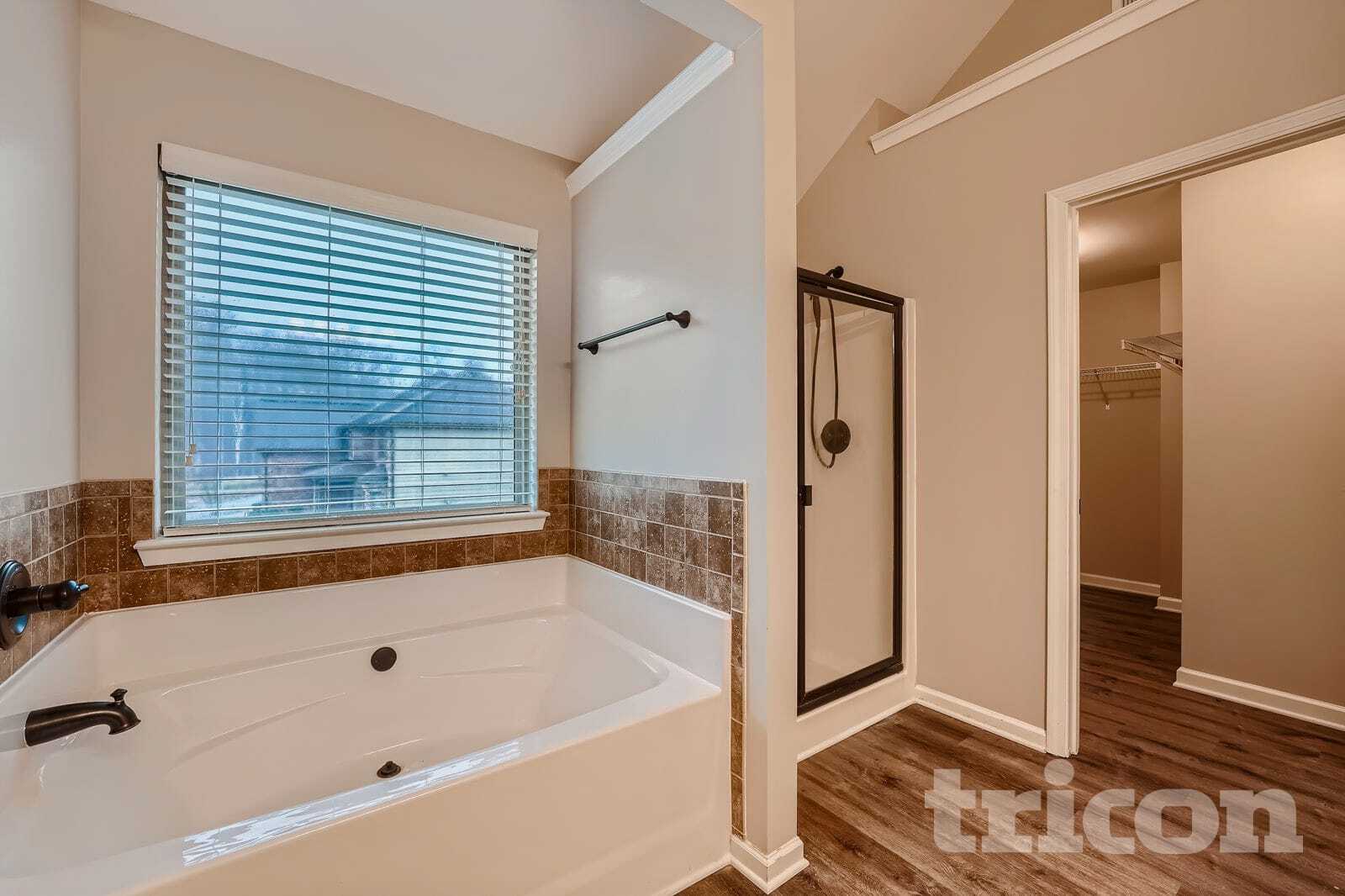 Building Photo - 4025 Trimrose Ct