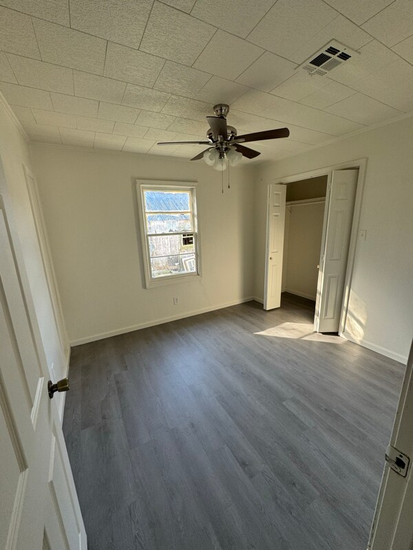 Building Photo - 712 Spann Ave