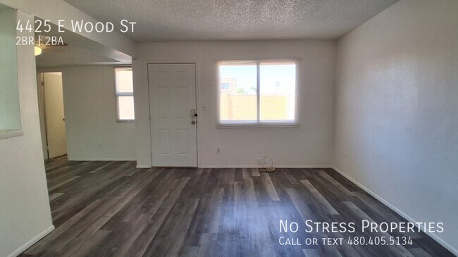 Building Photo - 4425 E Wood St