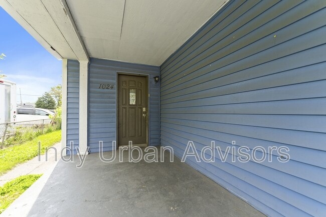Building Photo - 1024 Winfield Ave