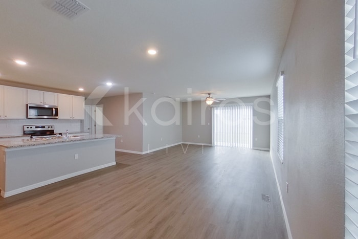 Building Photo - 8584 SW 43rd Ter