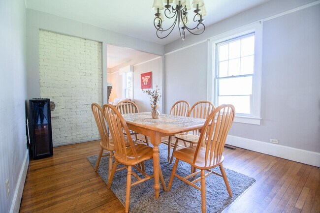 Building Photo - 3342 Yellow Sulphur Rd