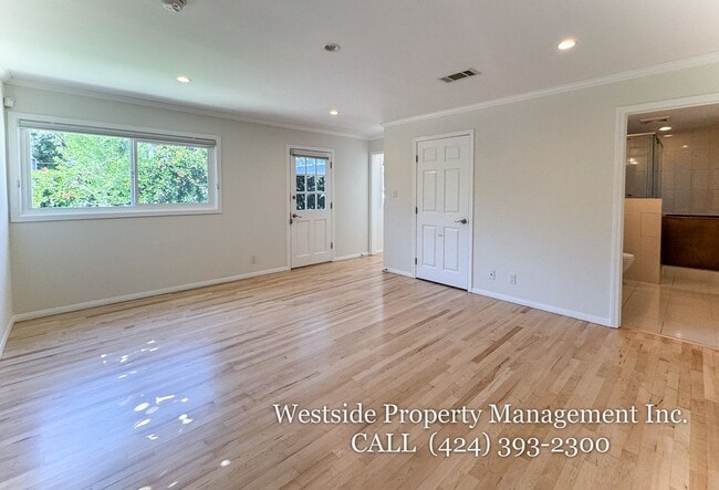 Building Photo - 846 Stanford St