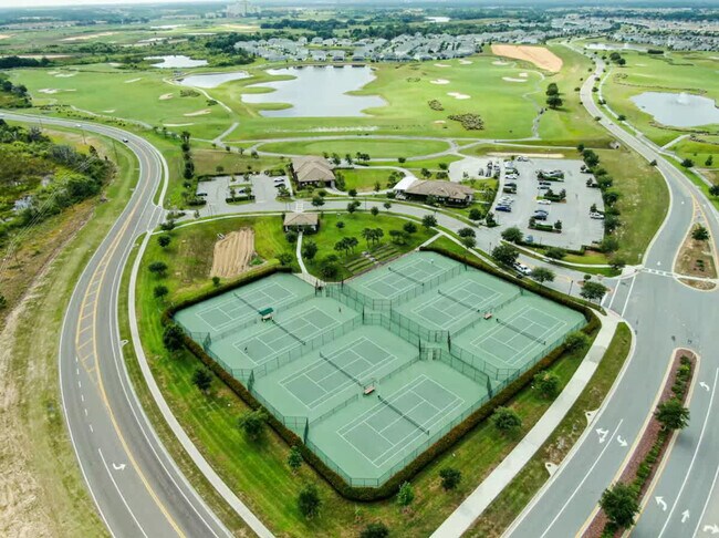 Building Photo - 9016 Sommerset Hills Dr