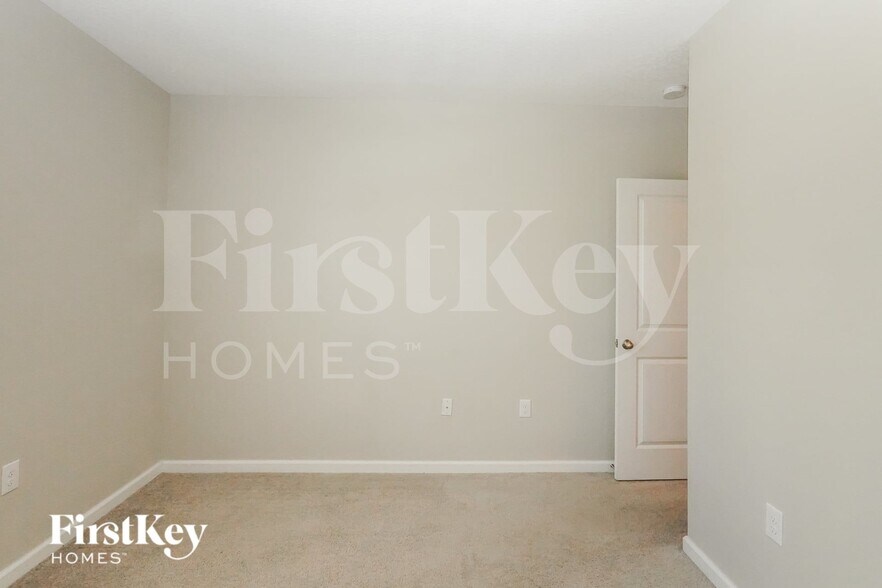 Building Photo - 822 Fillmore Ct