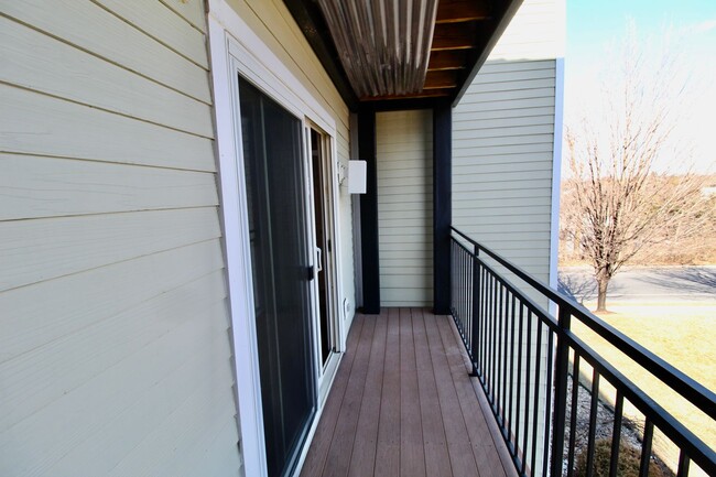 Building Photo - 1340 Hunters Rd
