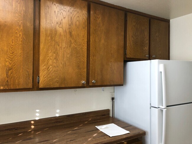 Building Photo - 1001 E Evelyn Ter