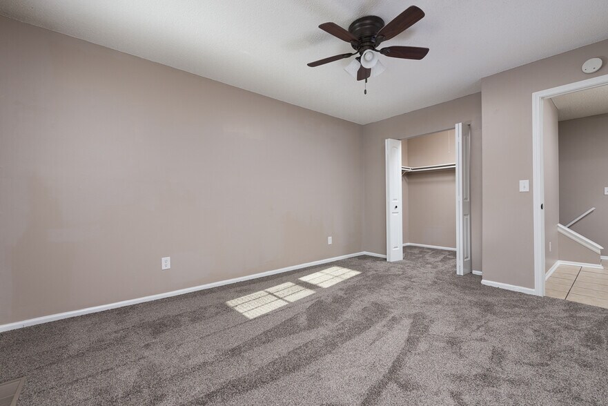 Building Photo - 8303 N Everton