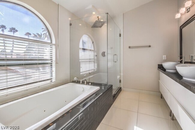 Building Photo - 2705 Eagle Springs Ct