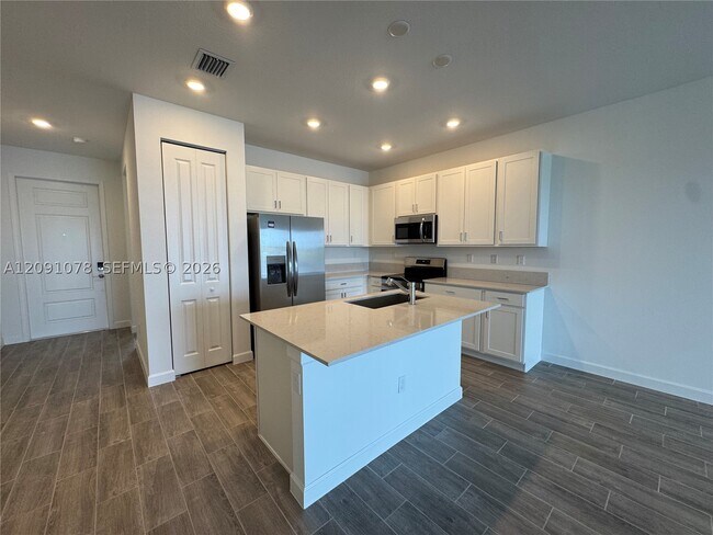 Building Photo - 3544 Spanish Cedar Pl