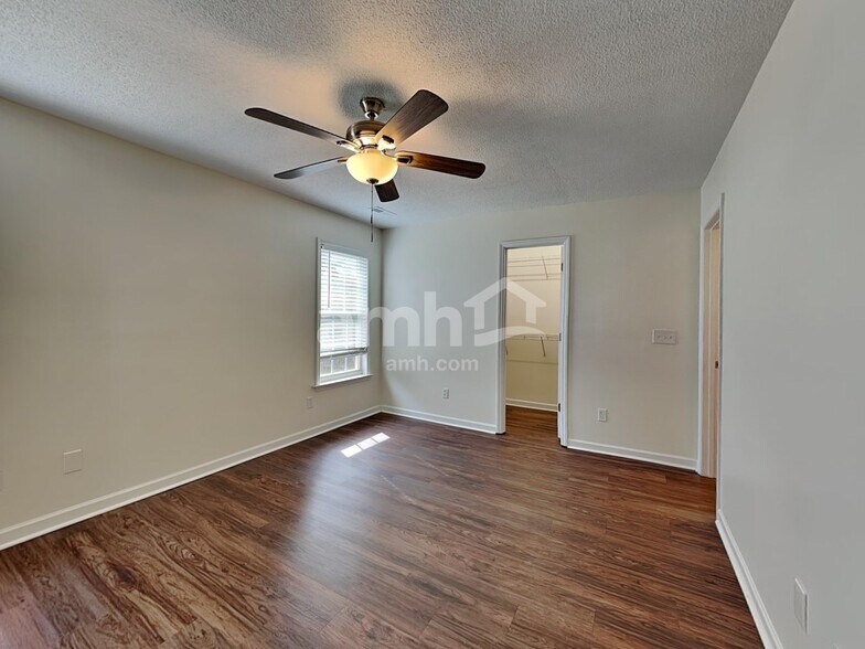 Building Photo - 5410 Bridgegate Dr