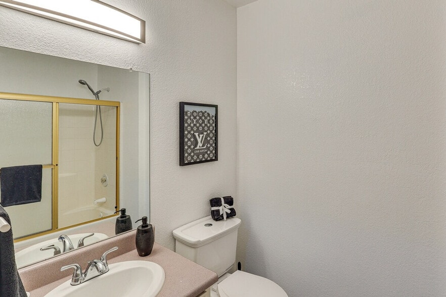 Building Photo - 777 Harrah Way