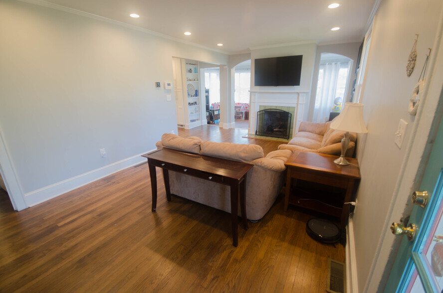 Living room and open floor plan - 121 Brower Street
