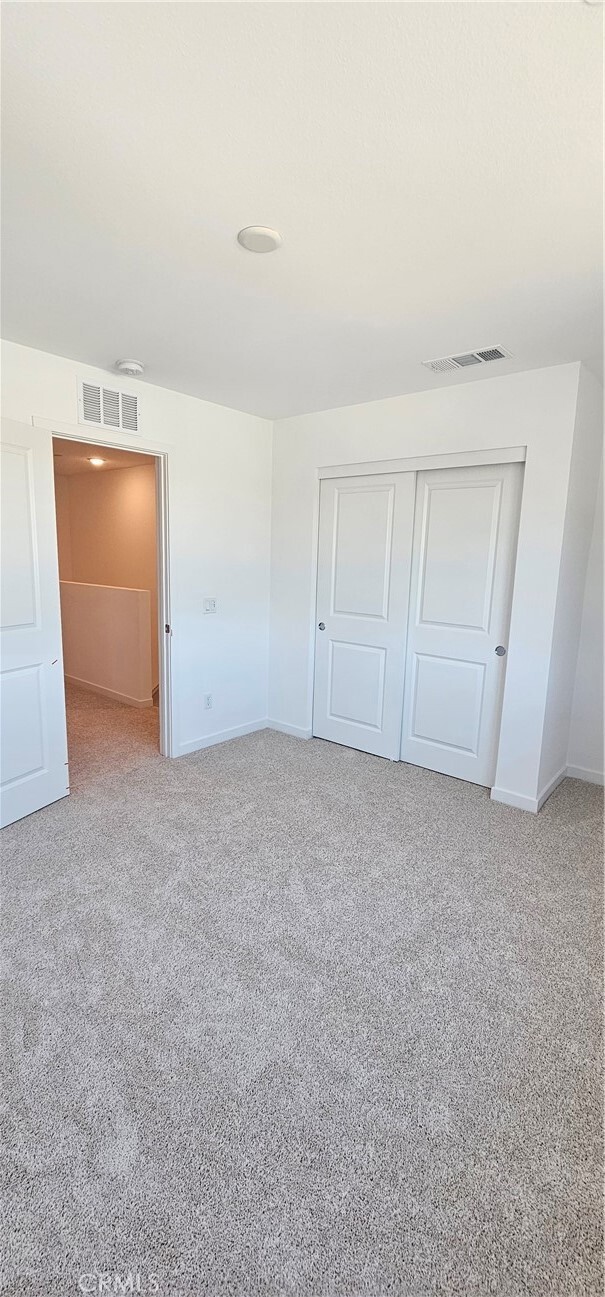 Building Photo - 1170 E Santo Antonio Dr