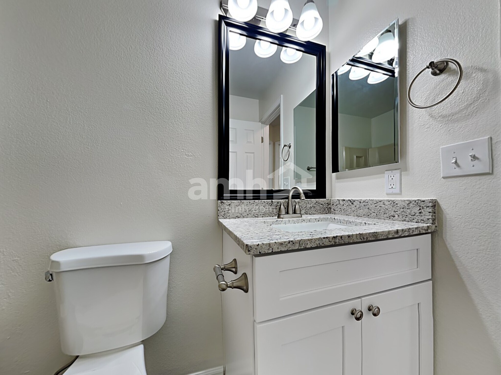 Building Photo - 4821 Ardley Dr