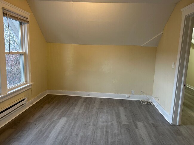 Building Photo - 2681 E 126th St