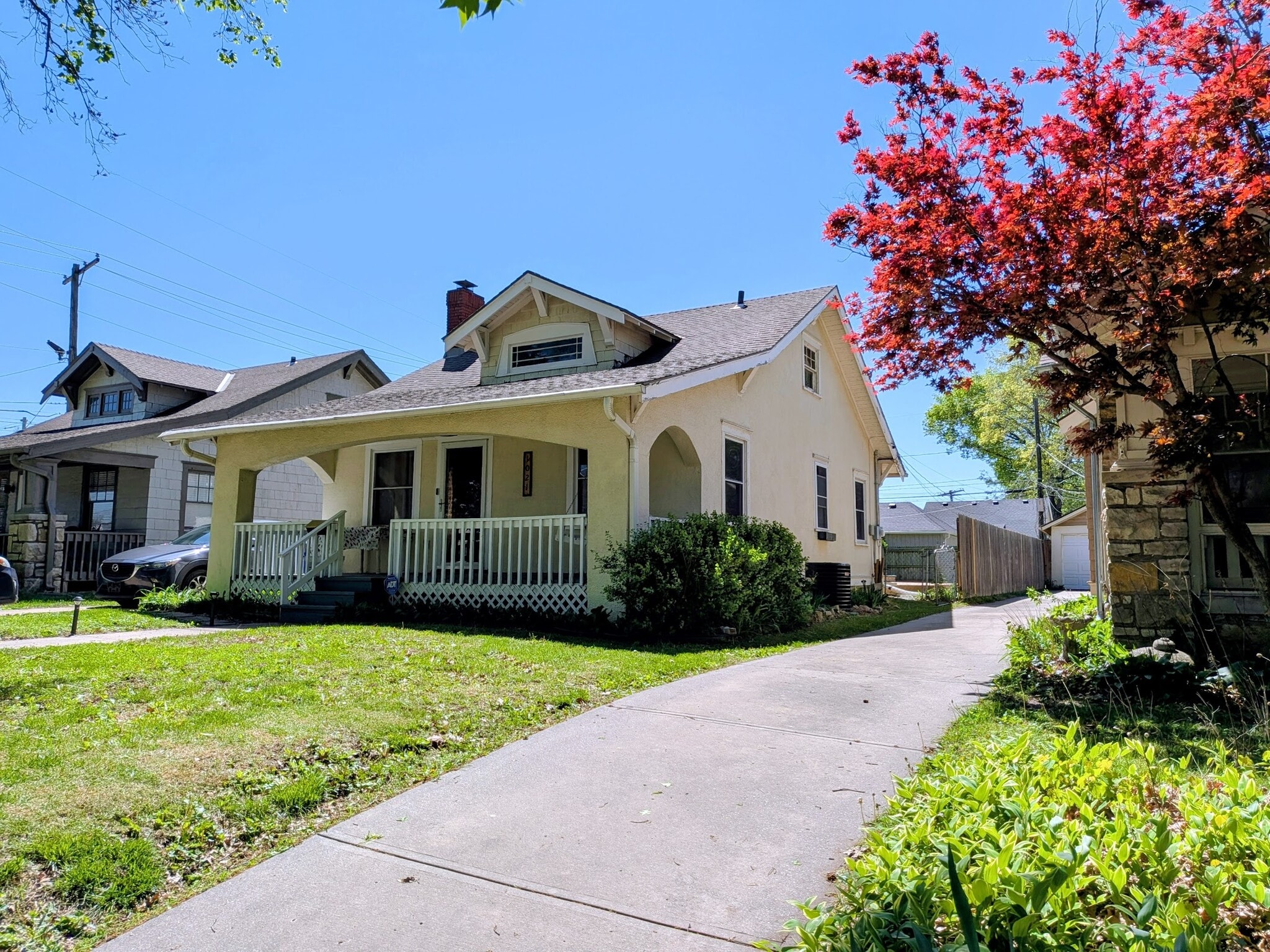 Building Photo - 1021 E 76th St