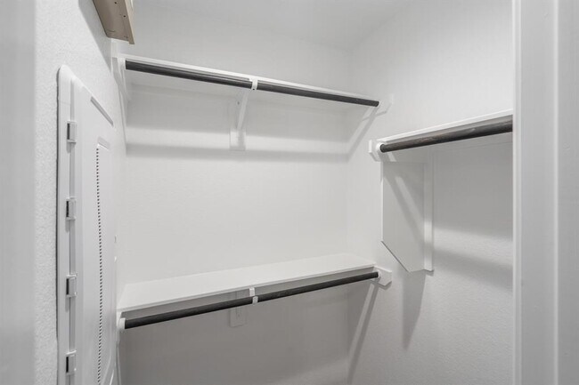 Building Photo - 529 Longleaf Pine Dr