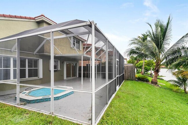Building Photo - 3138 W Buena Vista Dr