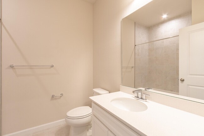 Building Photo - 4389 Lago Cir
