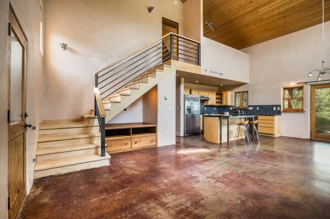 Building Photo - 27 Spanish Peaks Rd