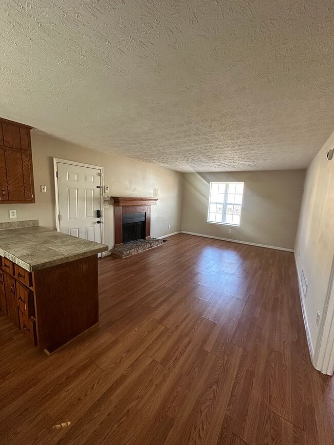 Building Photo - 2036 Laboon Cir