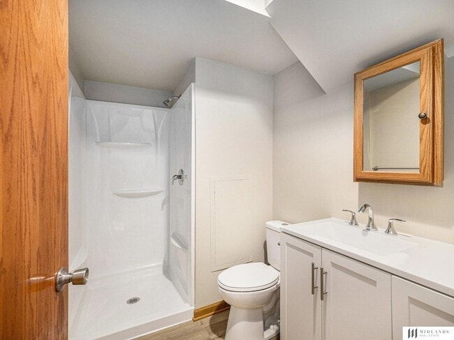 Building Photo - 16125 Greenleaf St