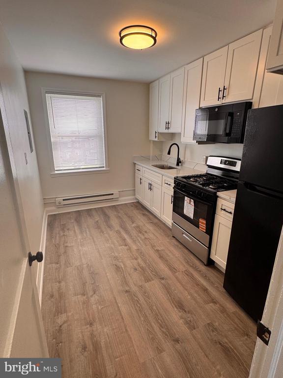 Building Photo - 4104 Erdman Ave