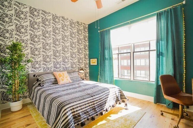 Building Photo - 384 Ralph McGill Blvd NE