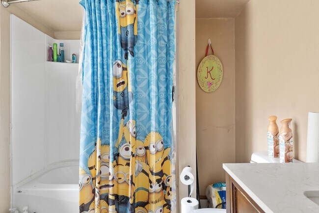 Building Photo - 5 Arthur St