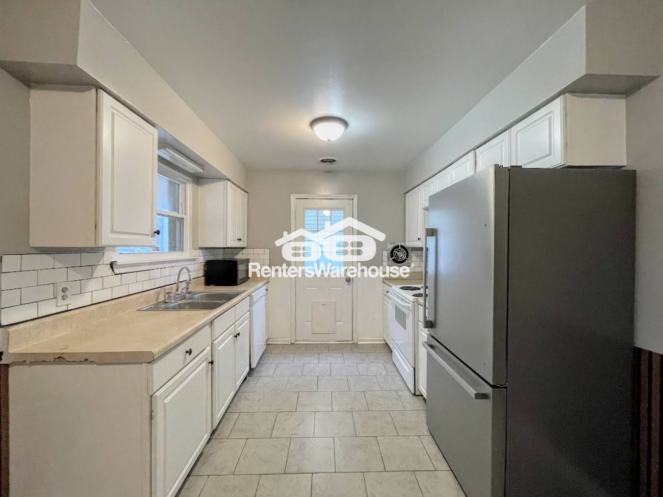 Building Photo - 1121 Elliott St