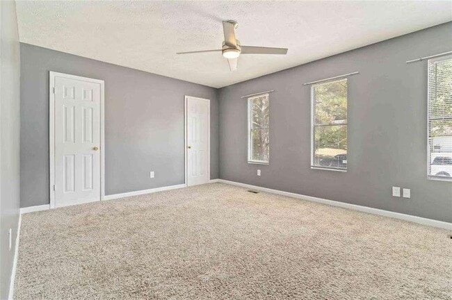 Building Photo - 6925 Cainwood Dr