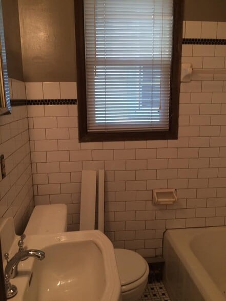 Master Bath - 2205 South Allis Street