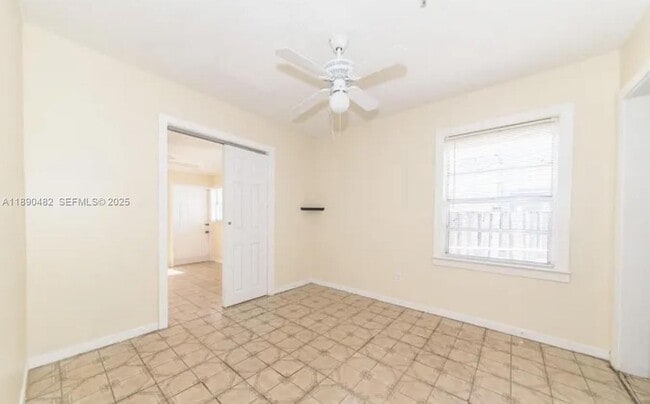 Building Photo - 438 Malverne Rd