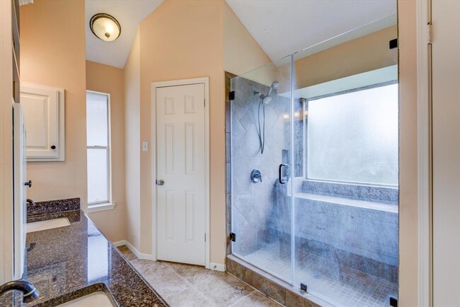 Building Photo - 16022 Capistrano Falls Dr