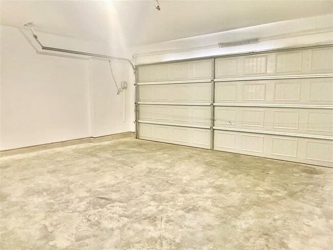 Building Photo - 21919 Scopeto Ln