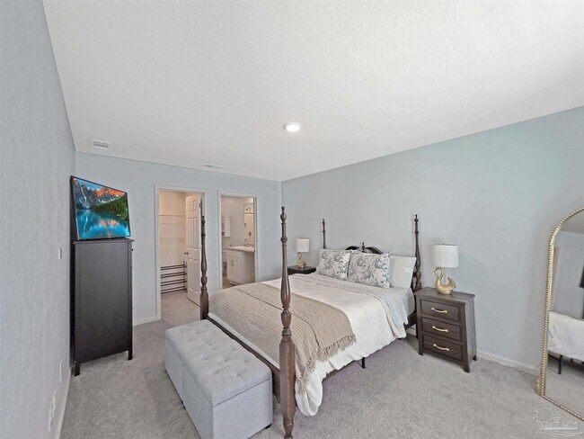 Building Photo - 6465 June Bug Dr