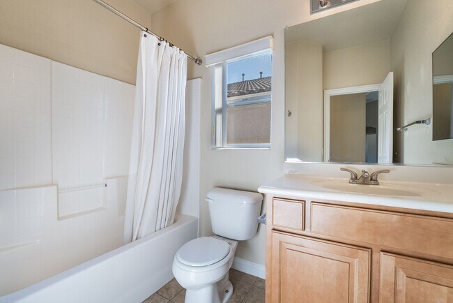 Building Photo - Charming Home with 2 Primary Bedrooms with...