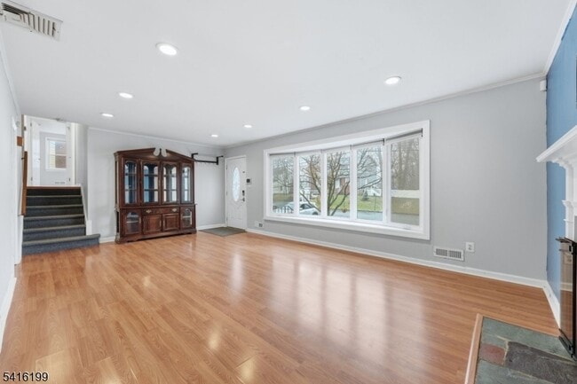 Building Photo - 30 Arden Rd