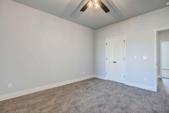 Building Photo - Pristine 3/2/2 in Frenship ISD, All Applia...