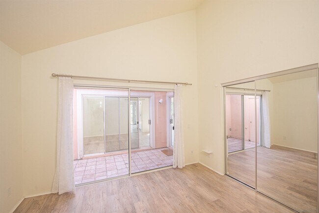 Building Photo - 11323 Caminito Corriente