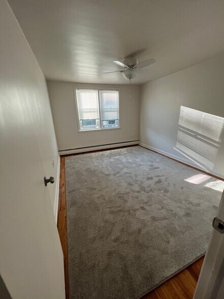 Building Photo - 3526 Rhoads Ave