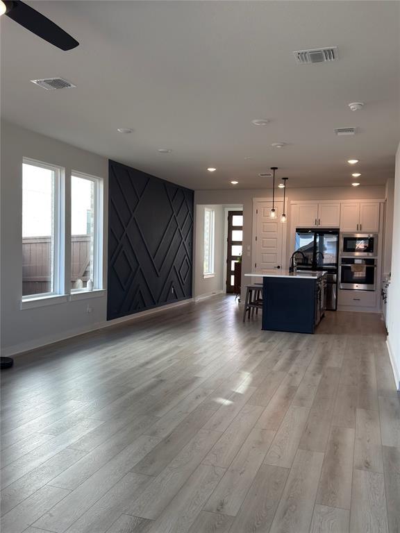 Building Photo - 109 High Vly Dr