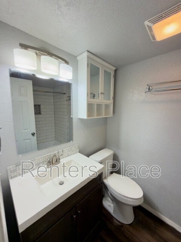 Building Photo - 15351 W Hwy 66