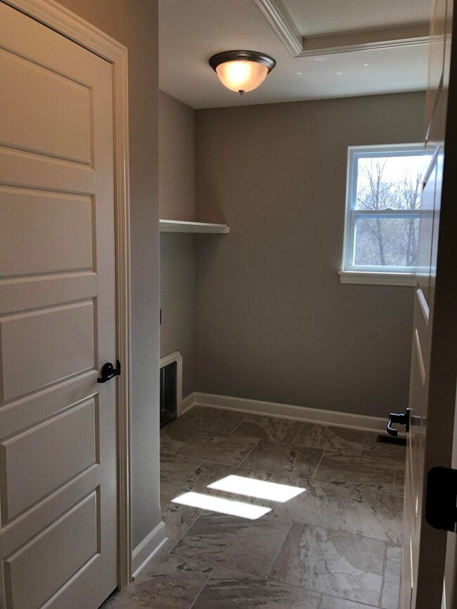 Building Photo - 7414 Pemberton Dr