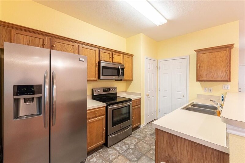 Building Photo - 400 Gaither St